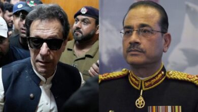 Imran Khan's tone is soft on apologizing to the army