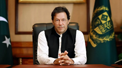 Imran urges Chief Justice to respect law