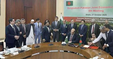 The MoU, signed today on the sidelines of the 9th Meeting of the Bangladesh- Pakistan Joint Economic Commission (JEC) held in Dhaka, aims to enhance collaboration in standards, certification, and trade facilitation for halal products.