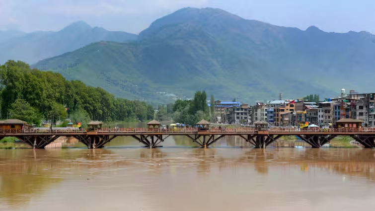 Afghanistan’s decision mirrors India’s recent move to suspend the Indus Waters Treaty after Pakistan-backed terrorists killed 26 civilians in Pahalgam on April 22. The treaty had allowed Pakistan access to water from three western rivers — the Indus, Jhelum, and Chenab.