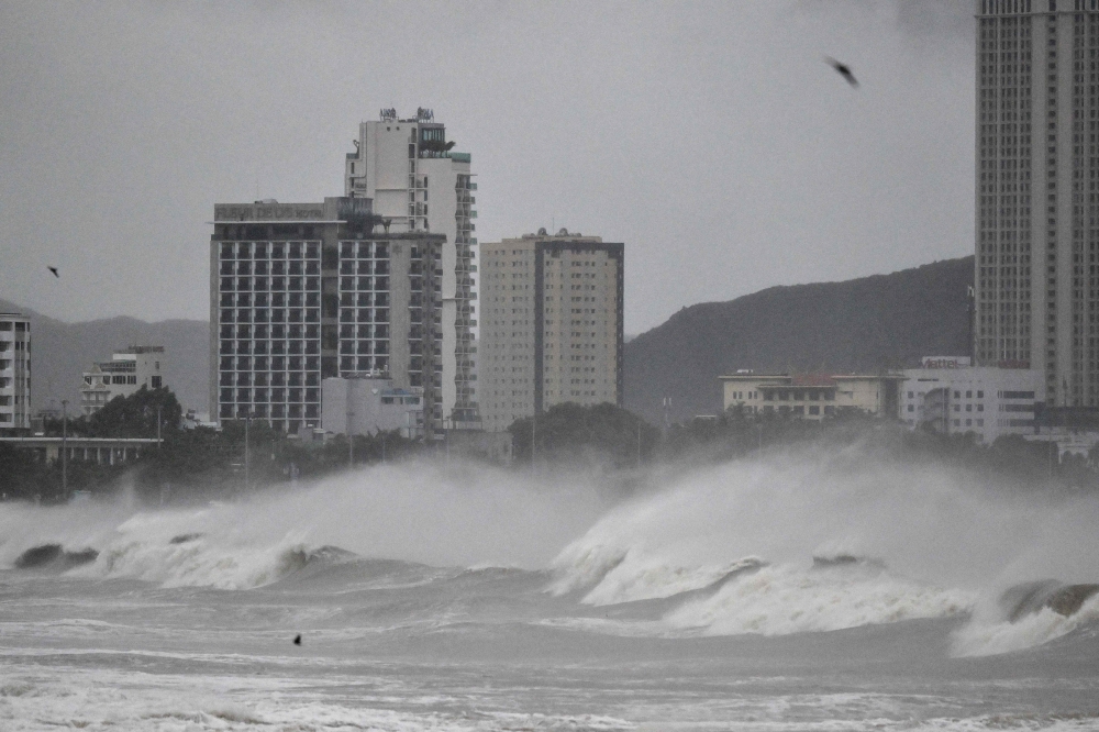 Waves crash onto Quy Nhon beach ahead of the arrival of Typhoon Kalmaegi in Gia Lai province in central Vietnam November 6, 2025. — AFP pic