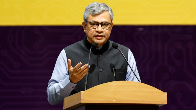 India's Minister for Information Technology Ashwini Vaishnaw addresses the audience during the 'SemiconIndia 2023', India’s annual semiconductor conference, in Gandhinagar, India, July 28, 2023. Photo: REUTERS/Amit Dave