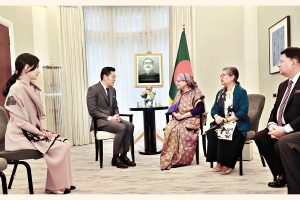 Prime Minister Sheikh Hasina held a meeting with Bhutanese King Jigme Khesar Namgyel Wangchuck and Queen Jetsun Pema at a hotel in London on Saturday. The Prime Minister's younger sister Sheikh Rehana was also present. — Focus Bangla