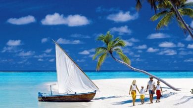 A resort on the Maldives' Gaafu Alifu Atoll: The idyllic islands are enjoying a tourism rebound, thanks in part to Russian travelers. © AP