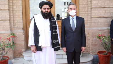 Afghanistan foreign minister with Chinese diplomat(Chinese government)