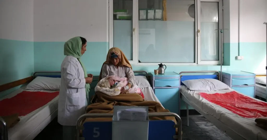 Afghanistan healthcare: Hospitals face shortage of medical worker
