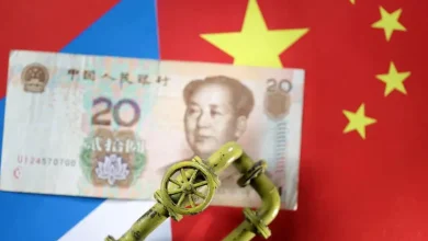 Model of natural gas pipeline, Russian and Chinese flags and Yuan banknote are seen in this llustration taken, September 7, 2022. REUTERS/Dado Ruvic/Illustration Reuters/REUTERS