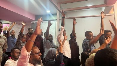 From the total of 126 members who participated in Sunday's joint senate session of PPM and PNC, 67 members voted against boycotting the presidential election, while 46 members voted in favor of former President Abdulla Yameen's plea.