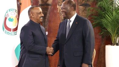 Sri Lankan Ambassador Kana Kananathan called on him at the Presidential Palace in Abidjan