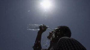 Severe heat wave: Red alert issued in 8 districts of West Bengal