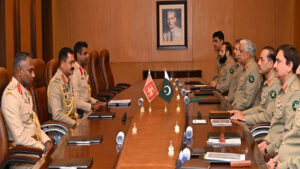 Commander of the Sri Lankan Army Lieutenant General H L V M Liyanage called on Army Chief General Syed Asim Munir in Rawalpindi on October 20, 2023. During the meeting matters of professional interest, ways for enhancing bilateral defence ties were discussed.