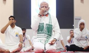 International Yoga Day; 'Trainer' Modi in Srinagar