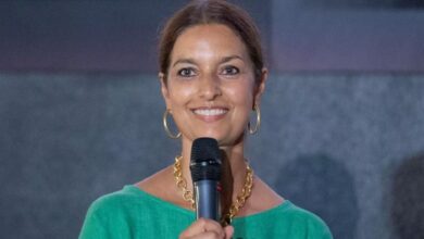 Symbol of Palestinian solidarity: Jhumpa Lahiri's award rejected in protest of scarf ban