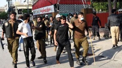 Police clashes with Imran supporters, many injured and arrested