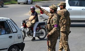 Militant attack on police headquarters in Pakistan, 6 killed including police