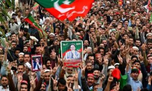 How successful will Imran Khan's call for a 'final movement' be?