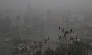 Pakistan extends school closures in in smog-hit major cities of Punjab by week