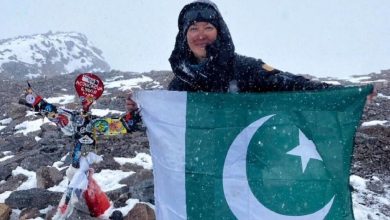 Samar Khan of Pakistan at an unprecedented height
