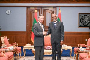 Chinese FM pays courtesy call on President Muizzu