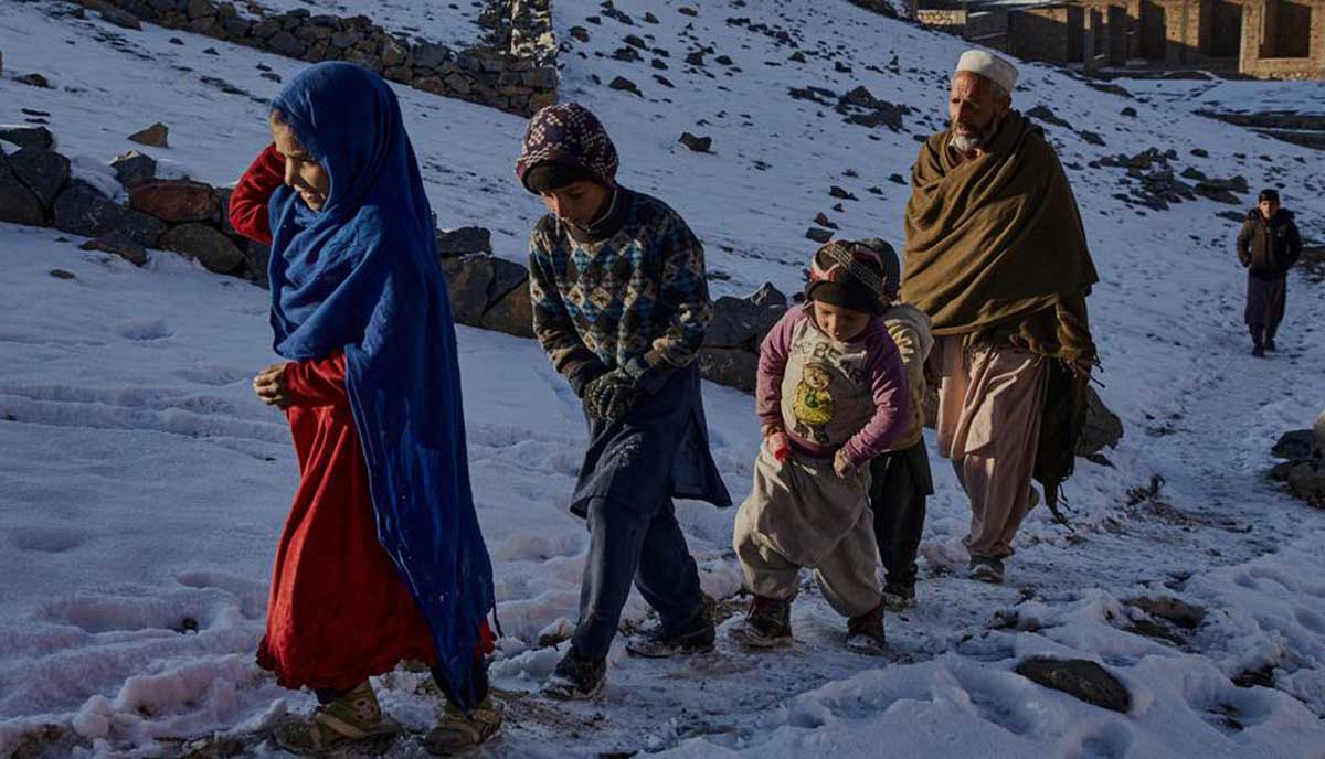 Afganistan Launches Efforts to Aid Refugees in Neighboring Countries