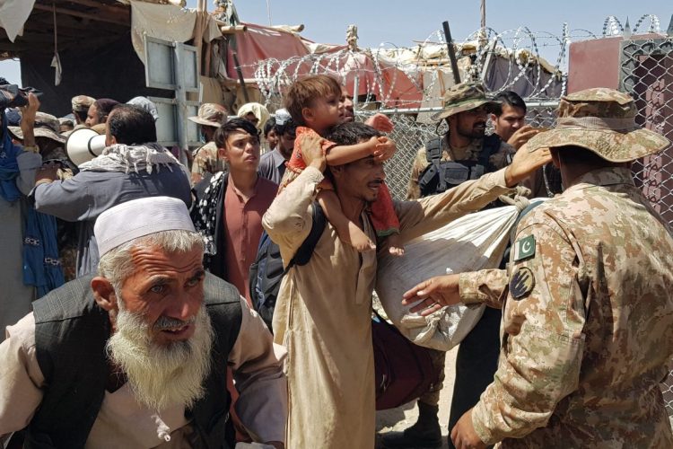 More Than 800 Migrant Families Returned to Afghanistan Yesterday